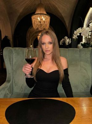 Девушки Мурманска — инди Диана